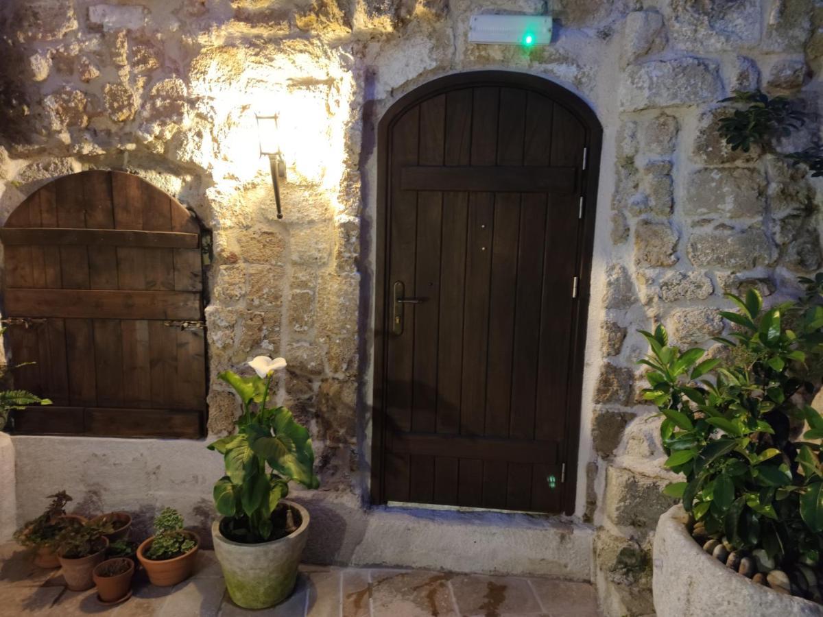 Porolithos Boutique Hotel Rhodes City Bagian luar foto